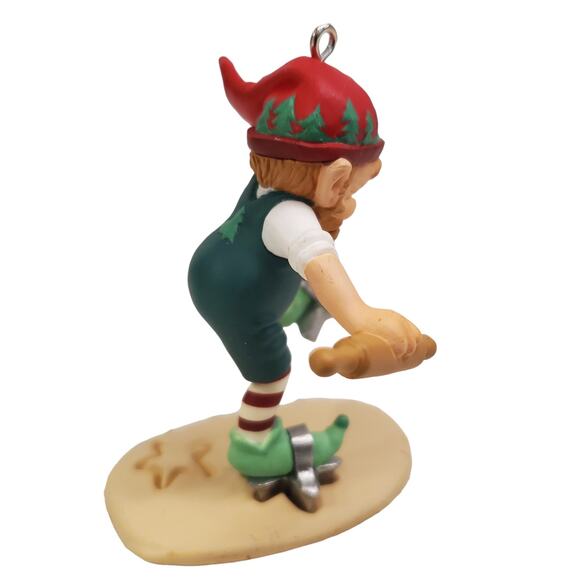 Vintage Hallmark Creative Cutter Cooking for Christmas Elf Ornament 2001 - Picture 6 of 12